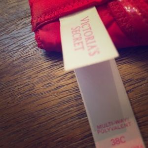 Valentines Day is coming!!!! 2 Victoria Secret Bra